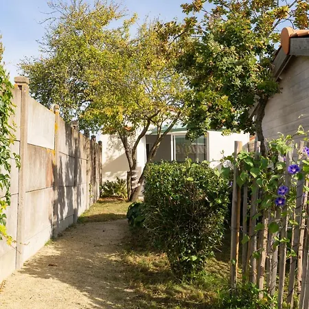 Bois Flottes - Maisonnette 700m Pornic
